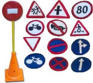 Детский игровой дорожный знак на стойке 1 шт (в ассортименте)